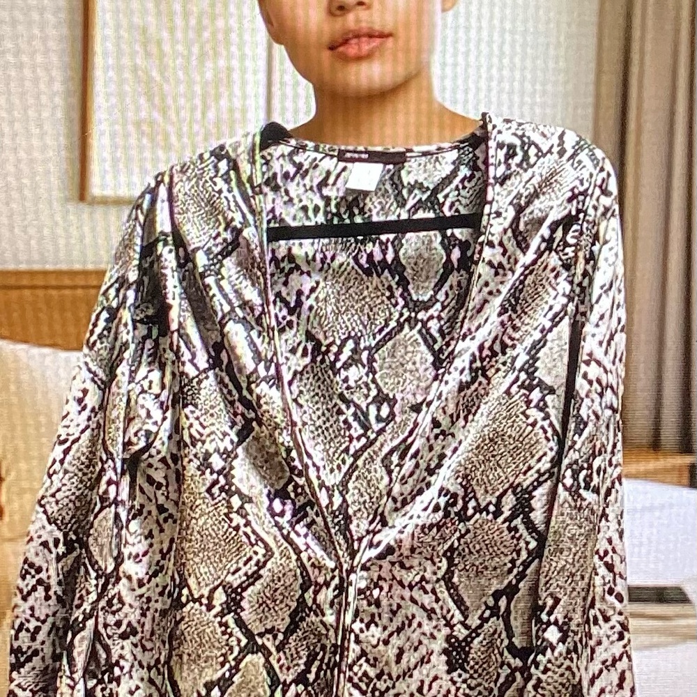 Love Culture Snake Print Open Tunic Size Large